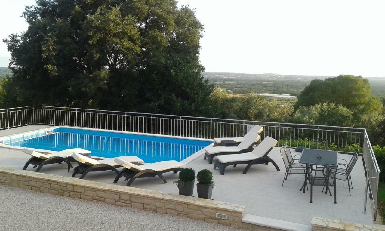 Kuca Legovic Villa Kaštelir Exterior foto